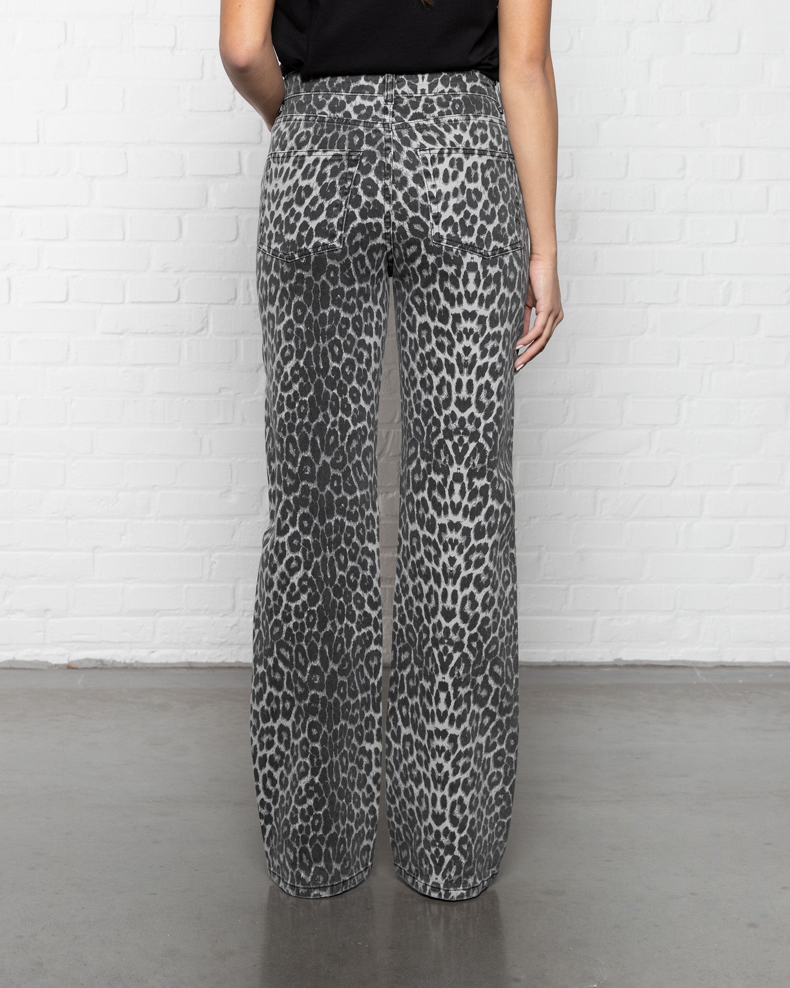 Jeans Oscura | leopardo gris