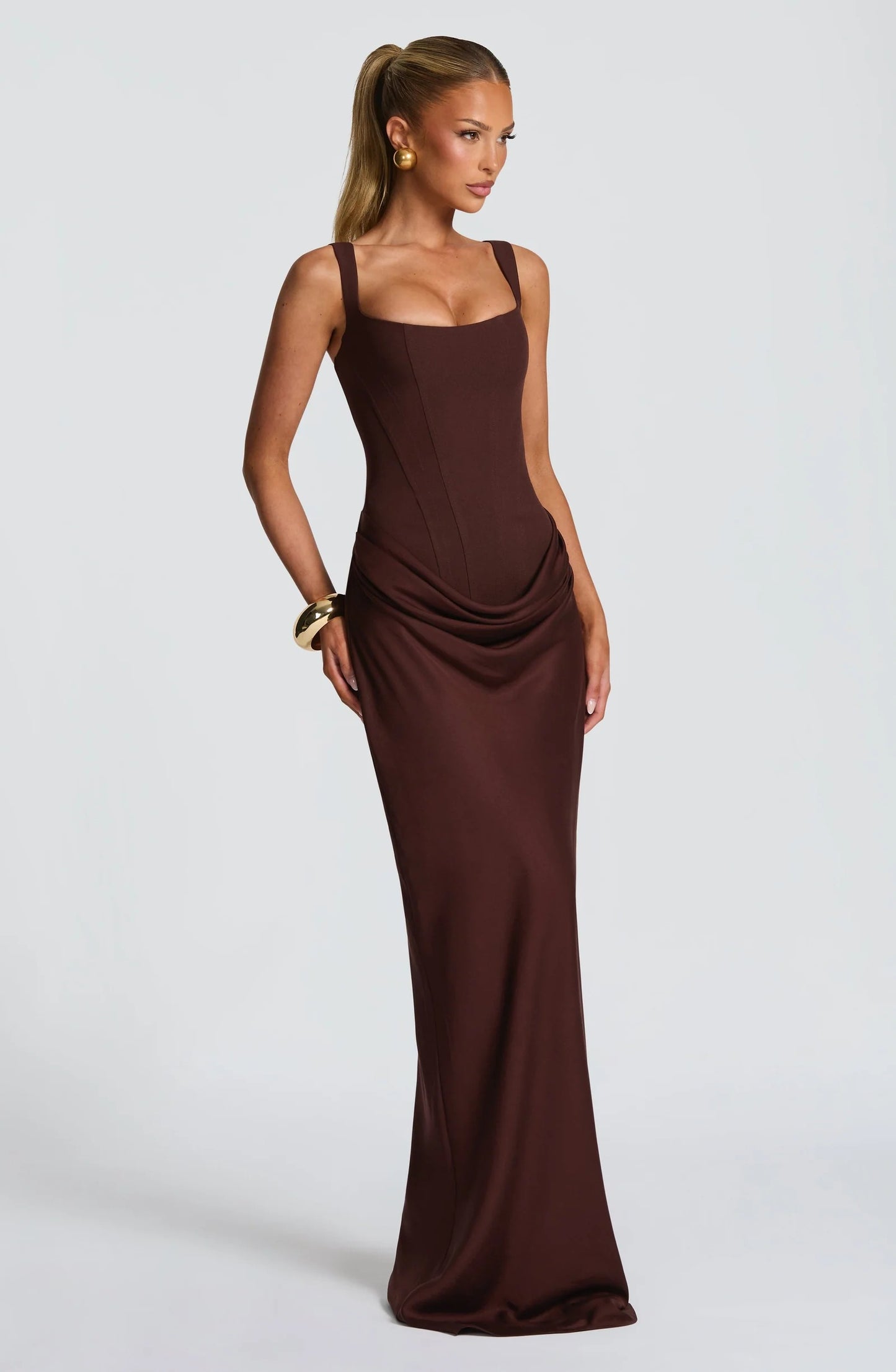 Cornelia | Vestido esculpido