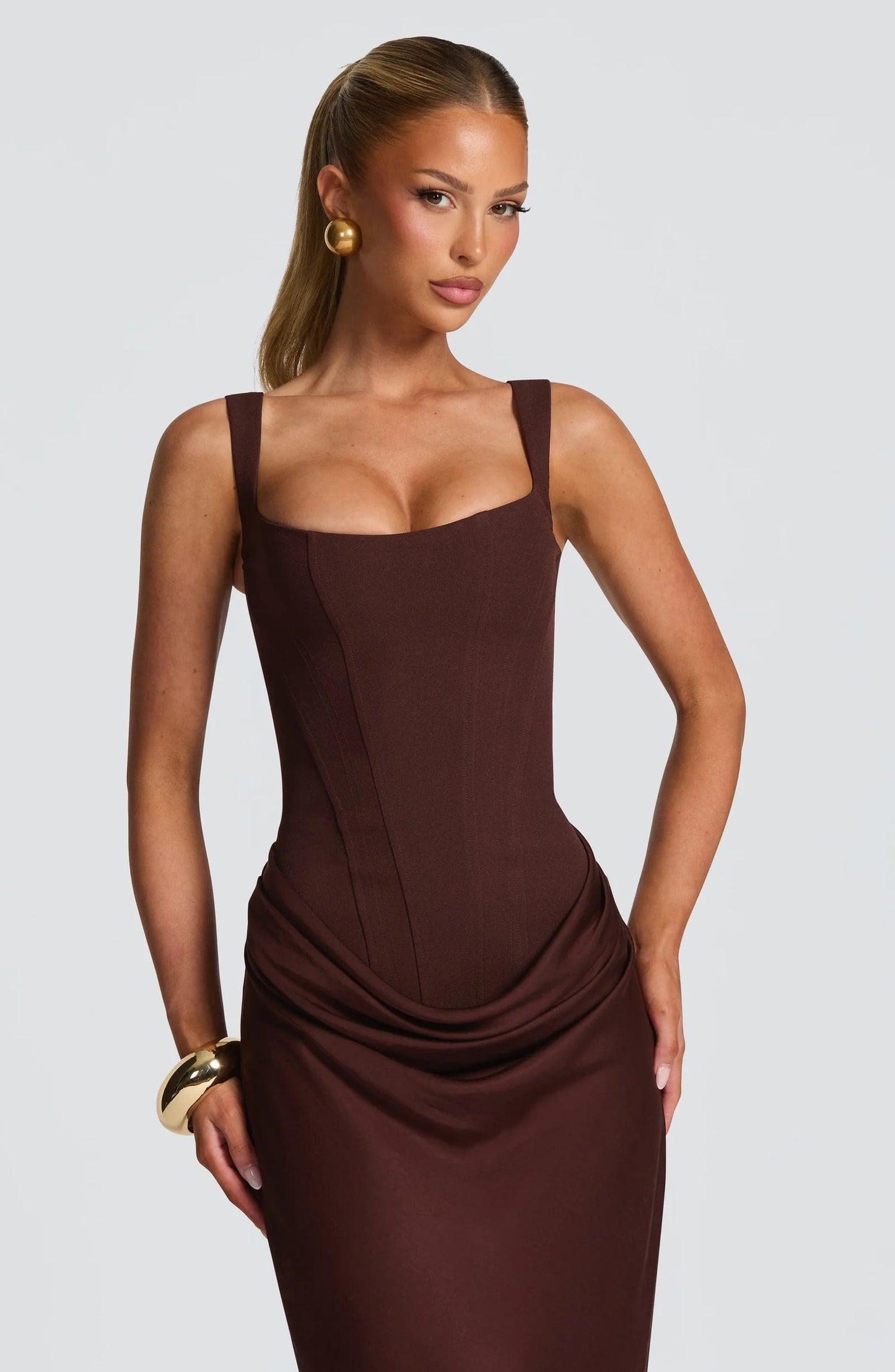 Cornelia | Vestido esculpido